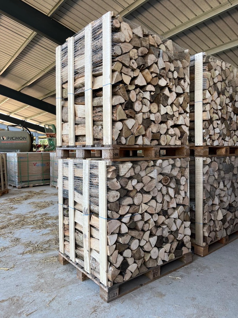 Caisse IBC empilee